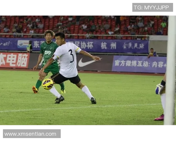 赛后分析：上海足球队与杭州足球队的战术对决与启示